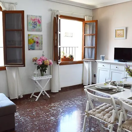 Bonito Junto Al Palacio De Viana Apartament
