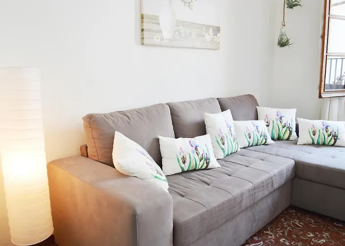 Bonito Junto Al Palacio De Viana Apartman